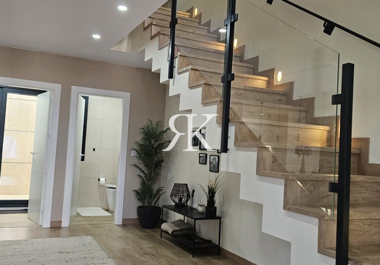 Revente - villa - Dolores - Sector 4