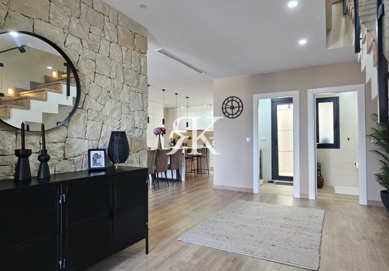 Revente - villa - Dolores - Sector 4