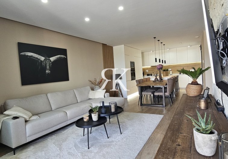 Revente - villa - Dolores - Sector 4