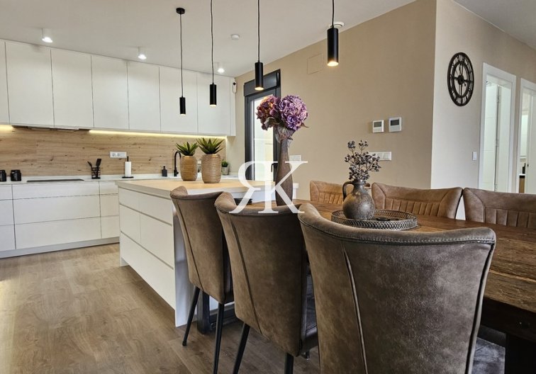 Revente - villa - Dolores - Sector 4