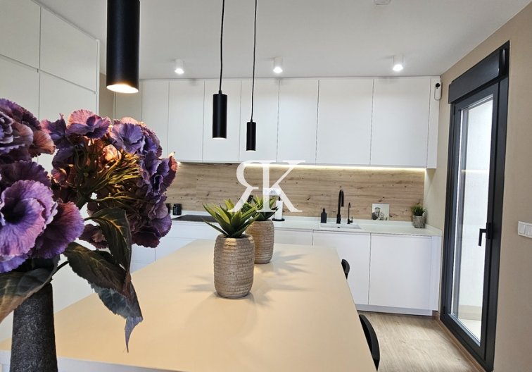 Revente - villa - Dolores - Sector 4