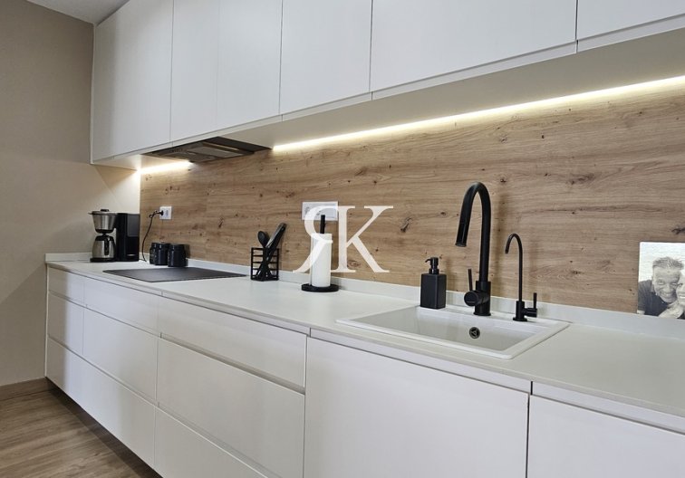 Revente - villa - Dolores - Sector 4