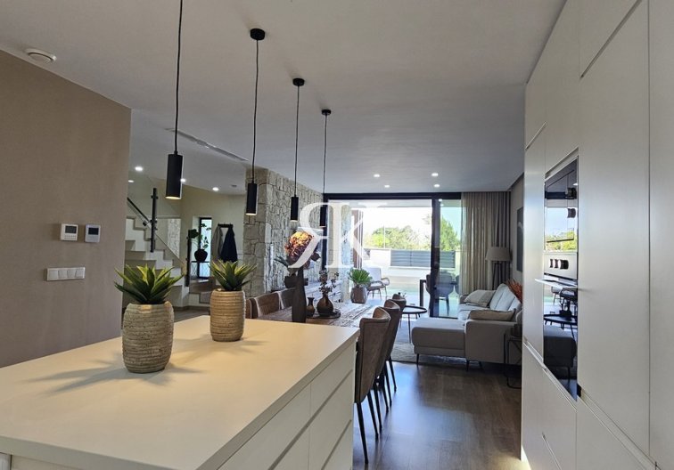 Revente - villa - Dolores - Sector 4