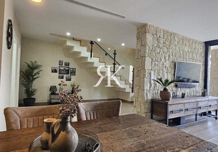 Revente - villa - Dolores - Sector 4