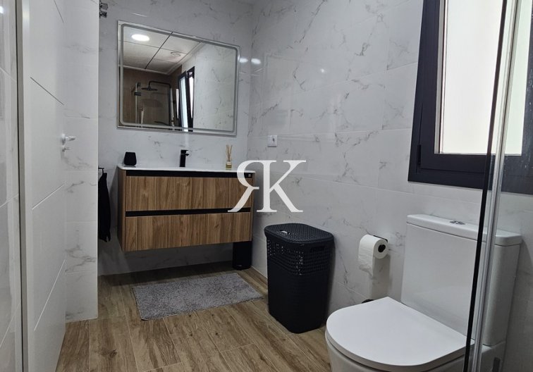 Revente - villa - Dolores - Sector 4