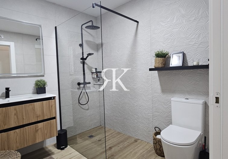 Revente - villa - Dolores - Sector 4