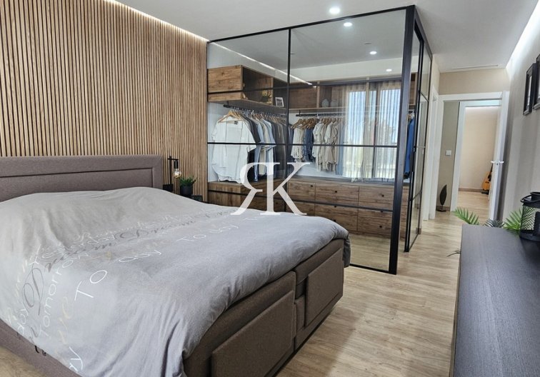 Revente - villa - Dolores - Sector 4