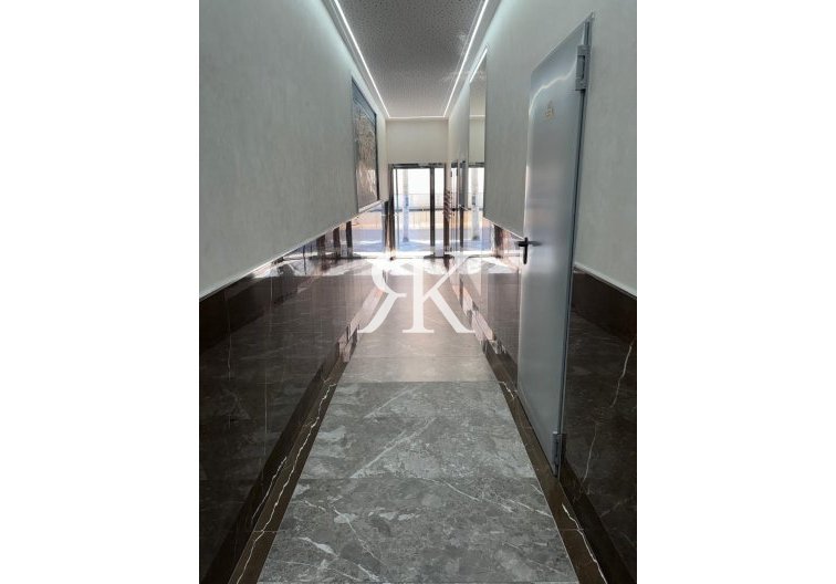 Segunda mano - Apartamento  - Torrevieja - Estacion De Autobuses