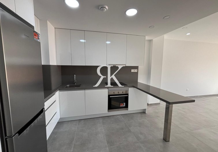 Segunda mano - Apartamento  - Torrevieja - Estacion De Autobuses