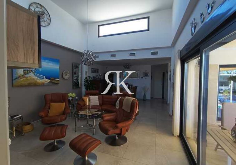 Wiederverkauf - villa - Daya Nueva - Costa Blanca