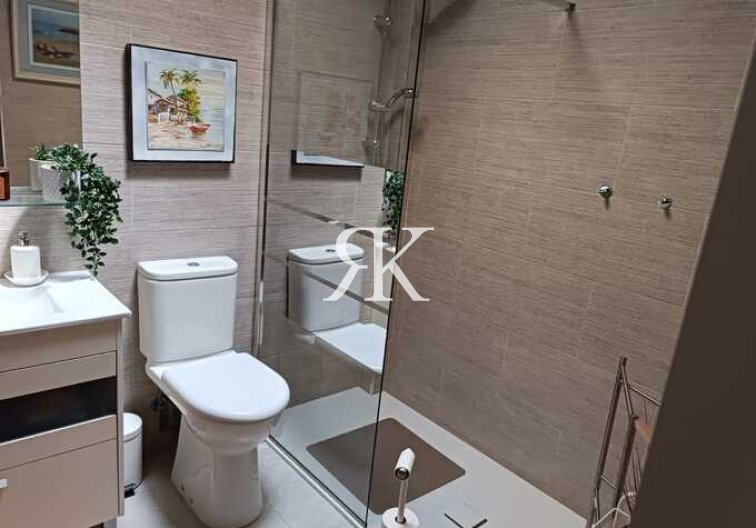 Wiederverkauf - villa - Daya Nueva - Costa Blanca