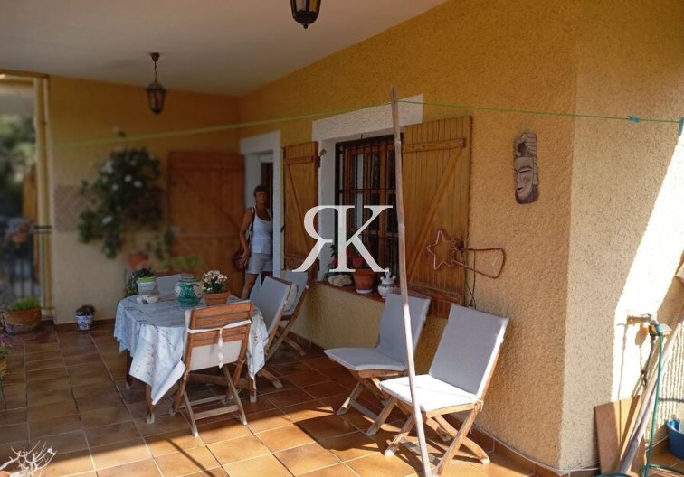 Wiederverkauf - villa - Daya Nueva - Costa Blanca