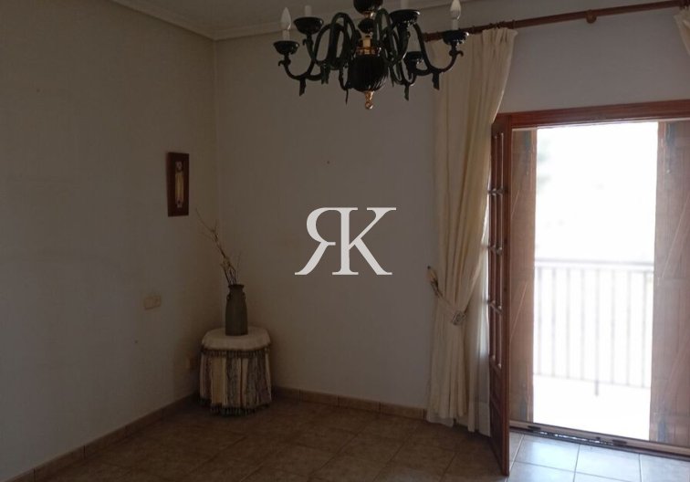 Wiederverkauf - villa - Daya Nueva - Costa Blanca