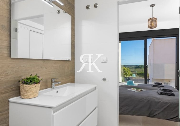 Revente - villa - San Miguel de Salinas - Inland