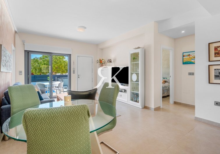 Herverkoop - town house - Formentera del Segura - Costa Blanca