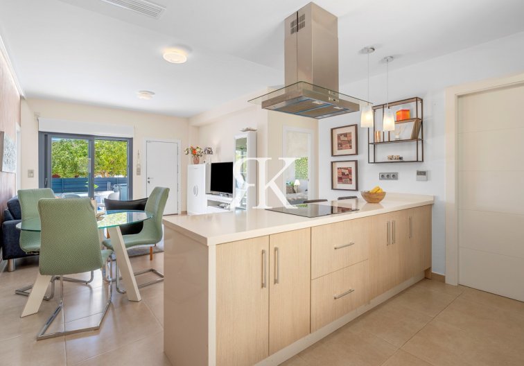 Herverkoop - town house - Formentera del Segura - Costa Blanca