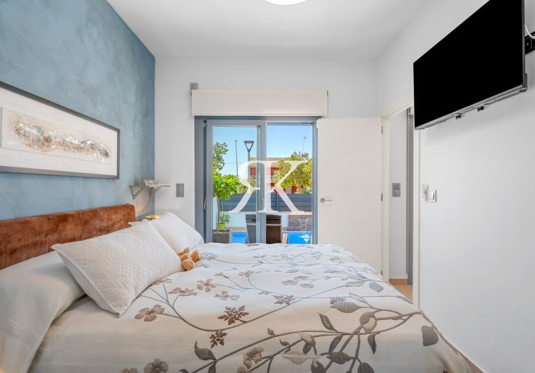 Herverkoop - town house - Formentera del Segura - Costa Blanca