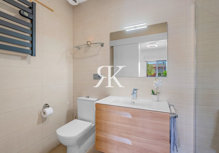 Herverkoop - town house - Formentera del Segura - Costa Blanca