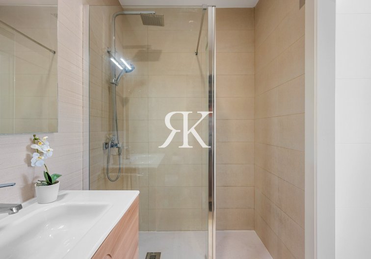 Herverkoop - town house - Formentera del Segura - Costa Blanca