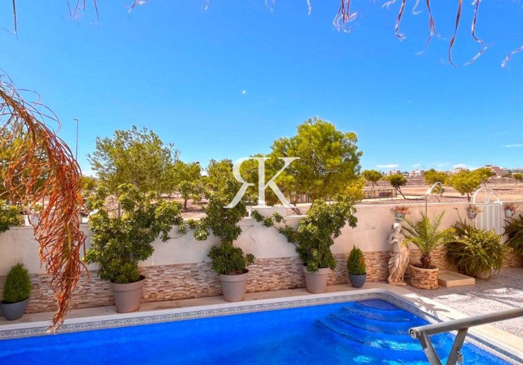 Revente - villa - Orihuela Costa - Costa Blanca