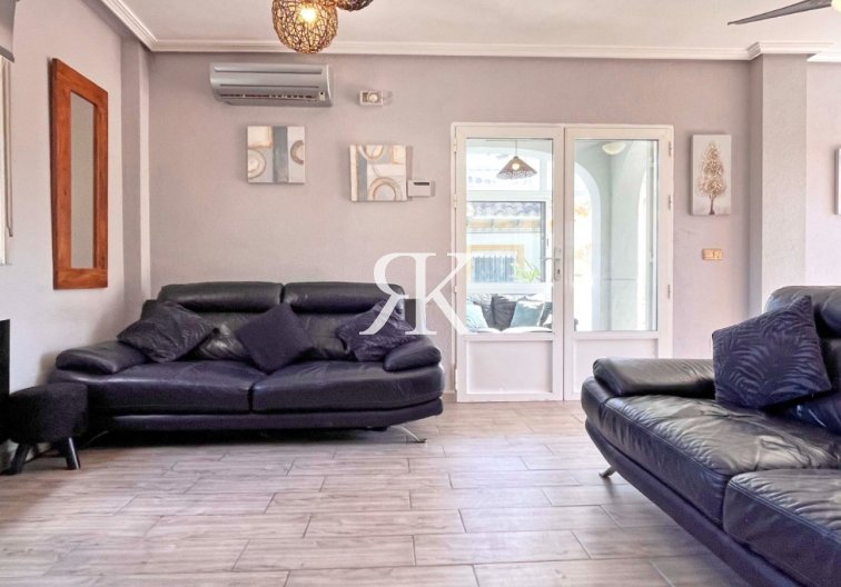 Revente - villa - Orihuela Costa - Costa Blanca