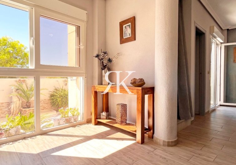 Revente - villa - Orihuela Costa - Costa Blanca