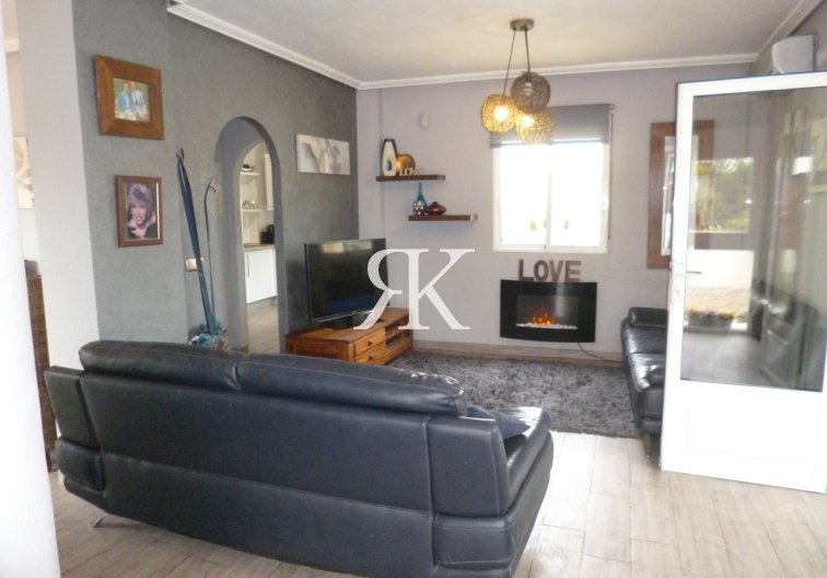 Wiederverkauf - villa - Playa Flamenca - Costa Blanca