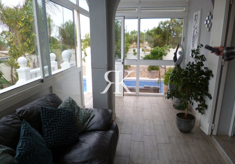 Wiederverkauf - villa - Playa Flamenca - Costa Blanca