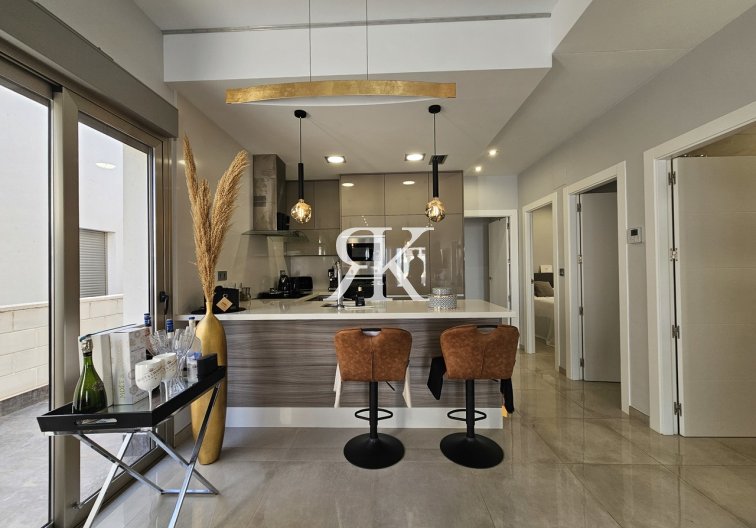 Revente - villa - Villamartin - Costa Blanca