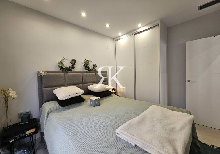 Revente - villa - Villamartin - Costa Blanca