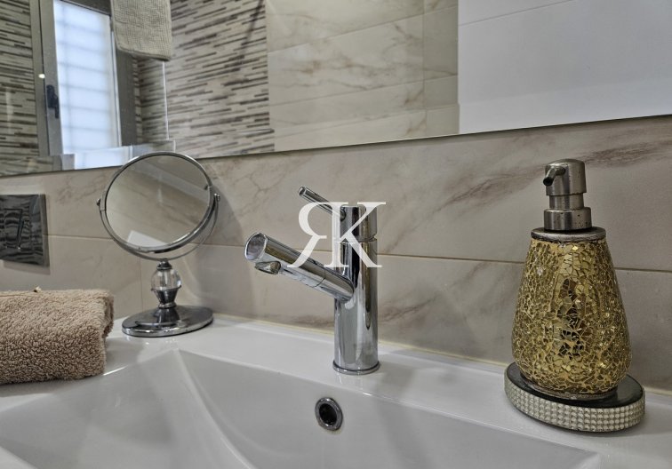 Revente - villa - Villamartin - Costa Blanca