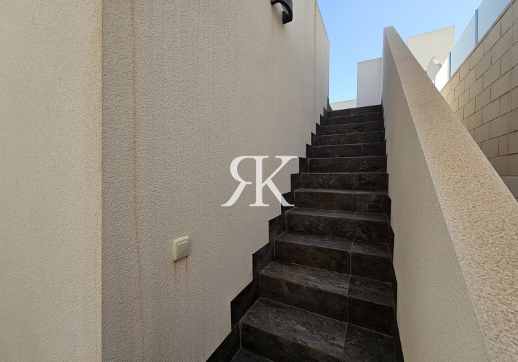 Revente - villa - Villamartin - Costa Blanca