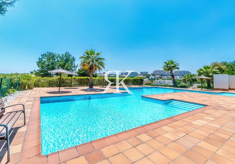 Herverkoop - villa - Orihuela - Las Colinas Golf