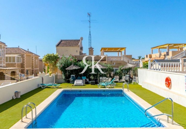 Wiederverkauf - villa - Orihuela Costa - Costa Blanca