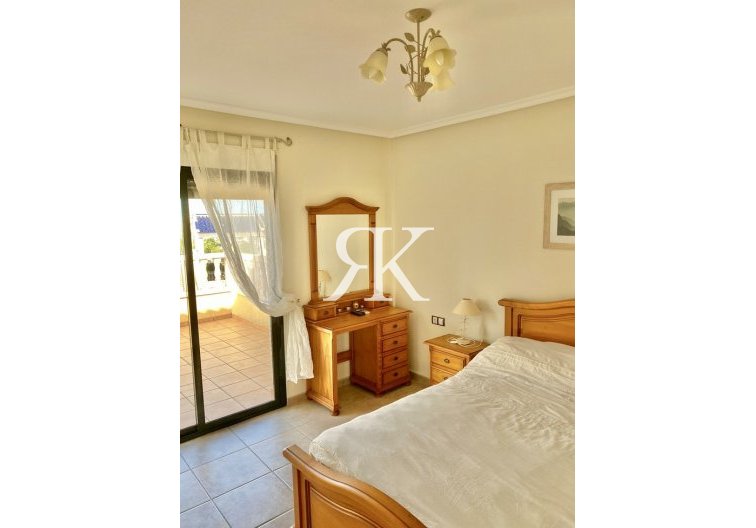 Revente - Semi Detached - Villamartin