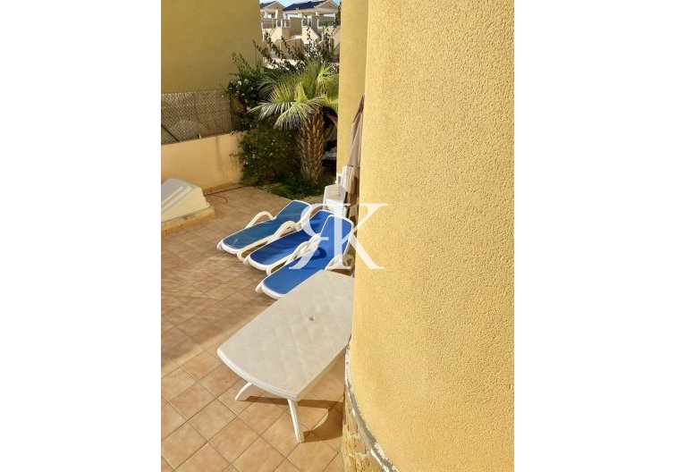 Revente - Semi Detached - Villamartin