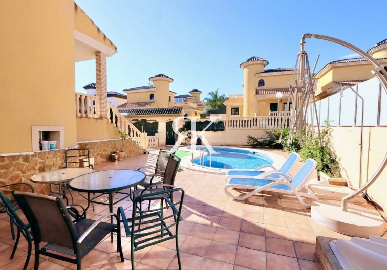 Revente - Semi Detached - Villamartin