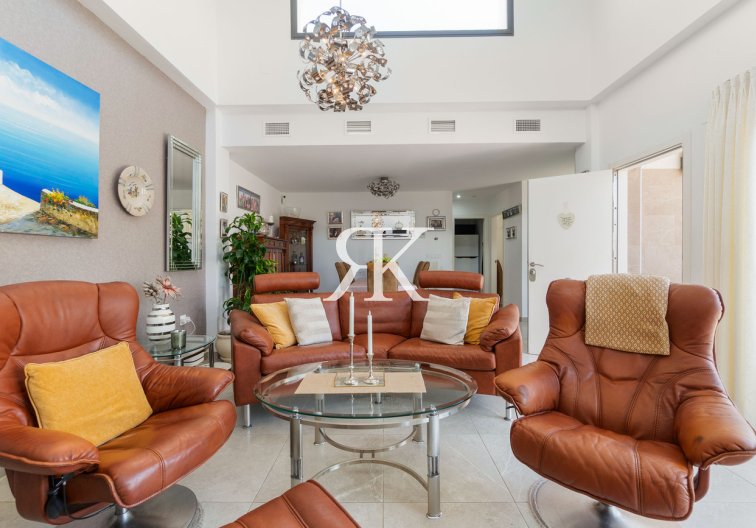 Wiederverkauf - villa - Daya Nueva - Costa Blanca