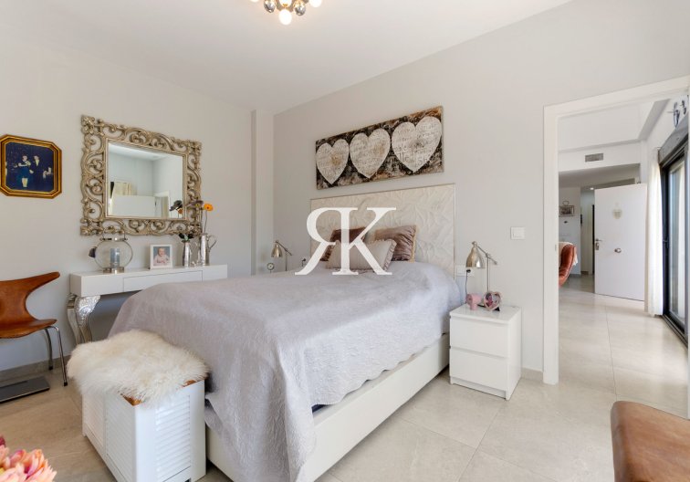 Wiederverkauf - villa - Daya Nueva - Costa Blanca