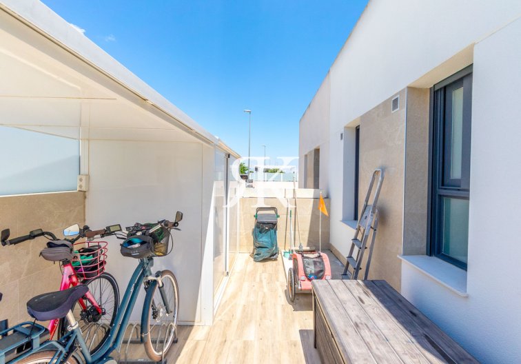 Wiederverkauf - villa - Daya Nueva - Costa Blanca