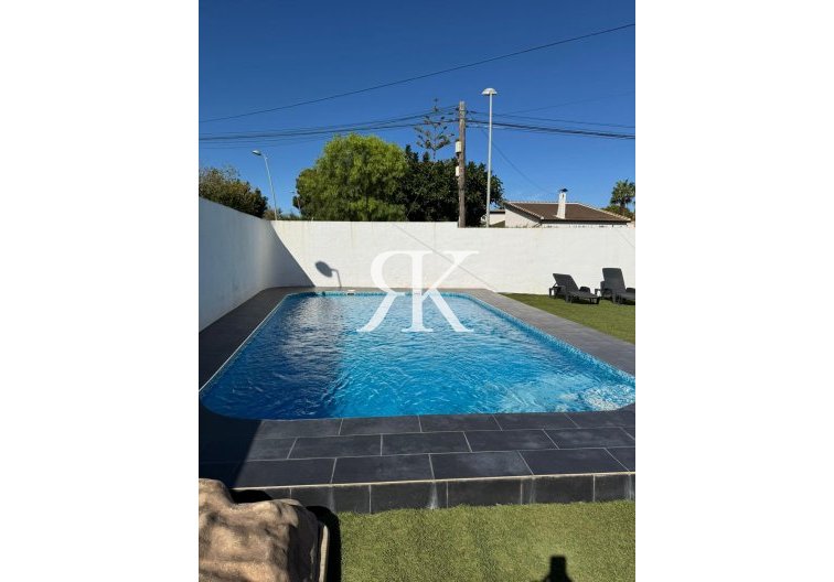 Revente - villa - Torrevieja - Los Balcones - Los Altos Del Edén