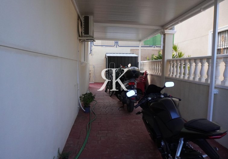 Segunda mano - villa - San Miguel de Salinas