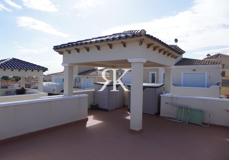 Segunda mano - villa - San Miguel de Salinas