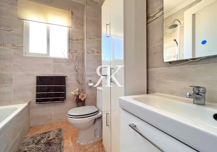 Revente - villa - La Zenia - Costa Blanca