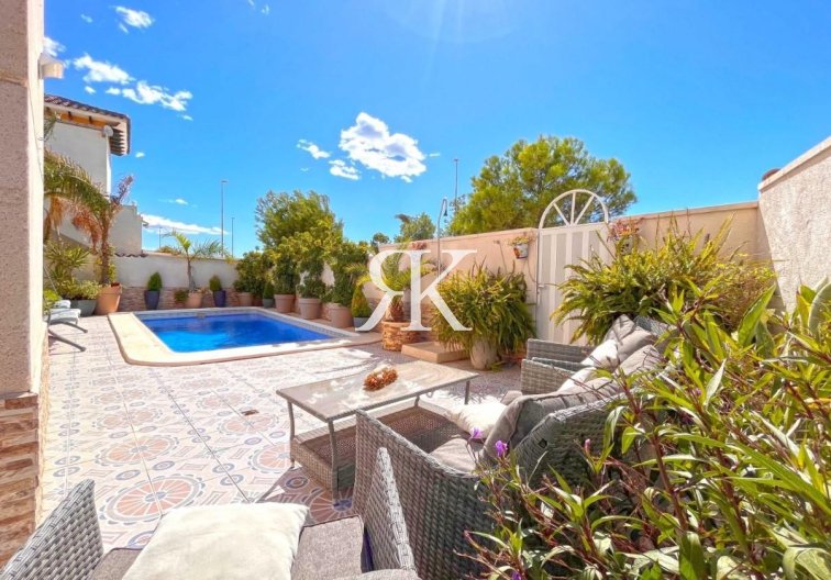 Revente - villa - La Zenia - Costa Blanca