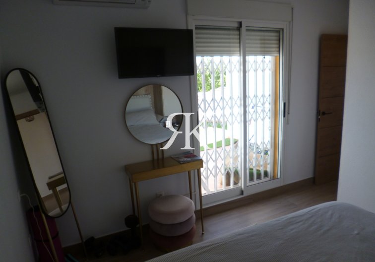 Revente - villa - Pilar de la Horadada - Costa Blanca