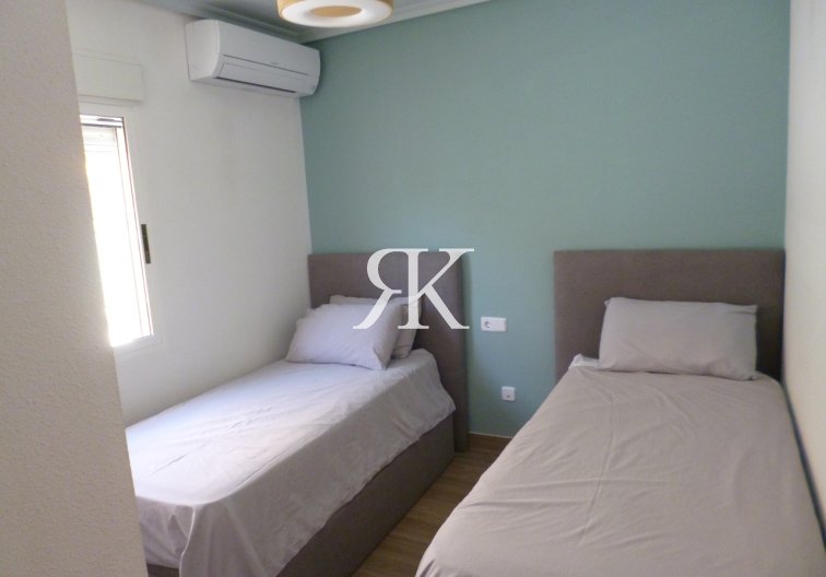 Revente - villa - Pilar de la Horadada - Costa Blanca