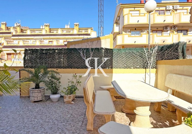 Wiederverkauf - town house - Orihuela Costa - Costa Blanca