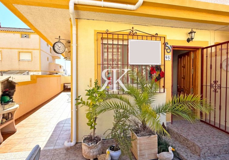 Wiederverkauf - town house - Orihuela Costa - Costa Blanca
