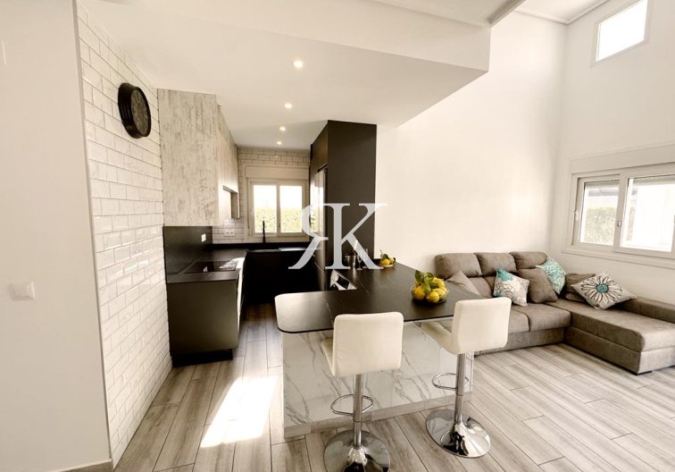 Resale - villa - La Torre Golf Resort - Inland